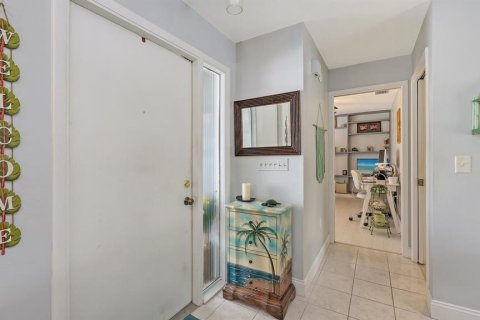 House in Sarasota, Florida 3 bedrooms, 180.23 sq.m. № 1621818 - photo 11