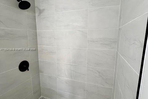 Condo in Miami, Florida, 1 bedroom  № 1929881 - photo 9