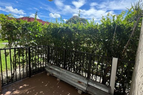 Condo in Miami, Florida, 1 bedroom  № 1929881 - photo 21