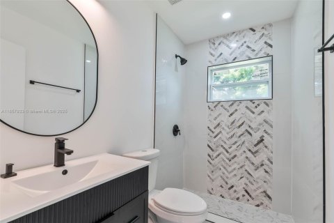 Villa ou maison à vendre à Miami, Floride: 3 chambres, 131.55 m2 № 1890438 - photo 6