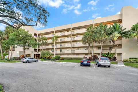 Copropriété à vendre à Coconut Creek, Floride: 2 chambres, 105.91 m2 № 1972071 - photo 22