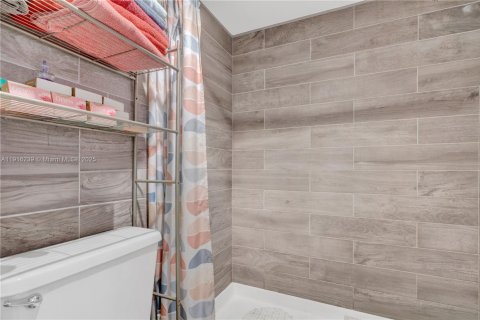 Copropriété à vendre à Coconut Creek, Floride: 2 chambres, 105.91 m2 № 1972071 - photo 17