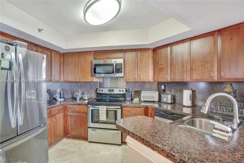 Condominio en venta en Miami Beach, Florida, 2 dormitorios, 114.27 m2 № 2035172 - foto 3