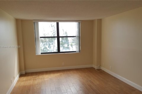 Condo in Aventura, Florida, 2 bedrooms  № 1842890 - photo 15