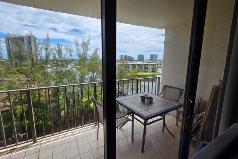 Condo in Aventura, Florida, 2 bedrooms  № 1842890 - photo 5
