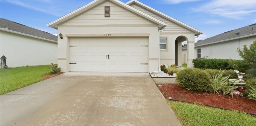 Casa en Sanford, Florida 3 dormitorios, 140.84 m2 № 2386182