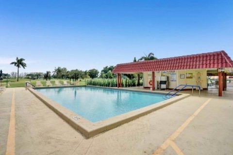 Condominio en alquiler en Pembroke Pines, Florida, 1 dormitorio, 74.32 m2 № 1955424 - foto 24