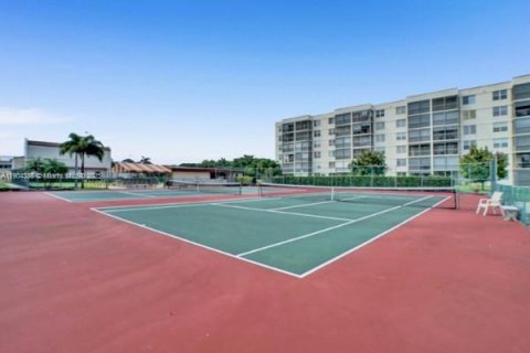 Condominio en alquiler en Pembroke Pines, Florida, 1 dormitorio, 74.32 m2 № 1955424 - foto 25