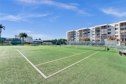 Condominio en alquiler en Pembroke Pines, Florida, 1 dormitorio, 74.32 m2 № 1955424 - foto 26