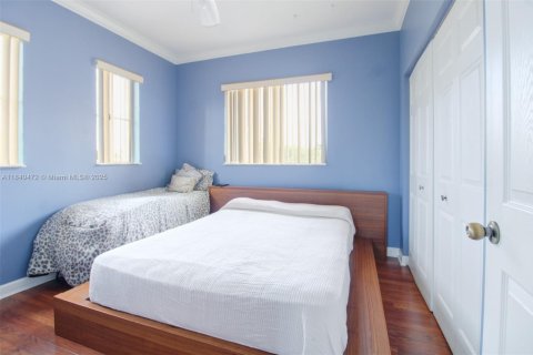 House in Homestead, Florida 4 bedrooms, 168.52 sq.m. № 1830974 - photo 22