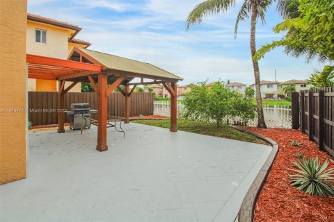 House in Homestead, Florida 4 bedrooms, 168.52 sq.m. № 1830974 - photo 29