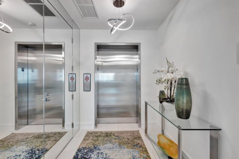 Condo in Riviera Beach, Florida, 3 bedrooms № 2249741 - photo 3