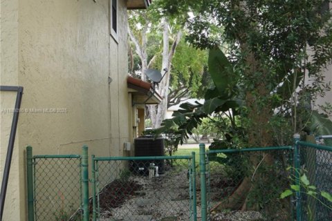 Casa en alquiler en Plantation, Florida, 3 dormitorios, 216.37 m2 № 1938897 - foto 18
