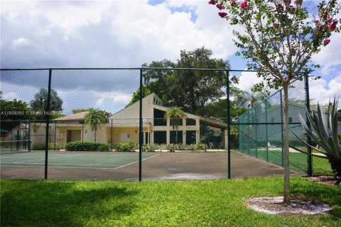 Casa en alquiler en Plantation, Florida, 3 dormitorios, 216.37 m2 № 1938897 - foto 4