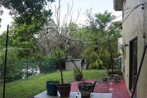 Casa en alquiler en Plantation, Florida, 3 dormitorios, 216.37 m2 № 1938897 - foto 19