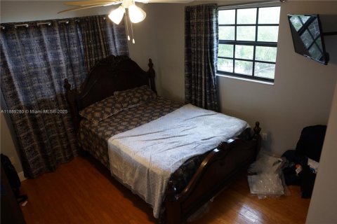 Casa en alquiler en Plantation, Florida, 3 dormitorios, 216.37 m2 № 1938897 - foto 26
