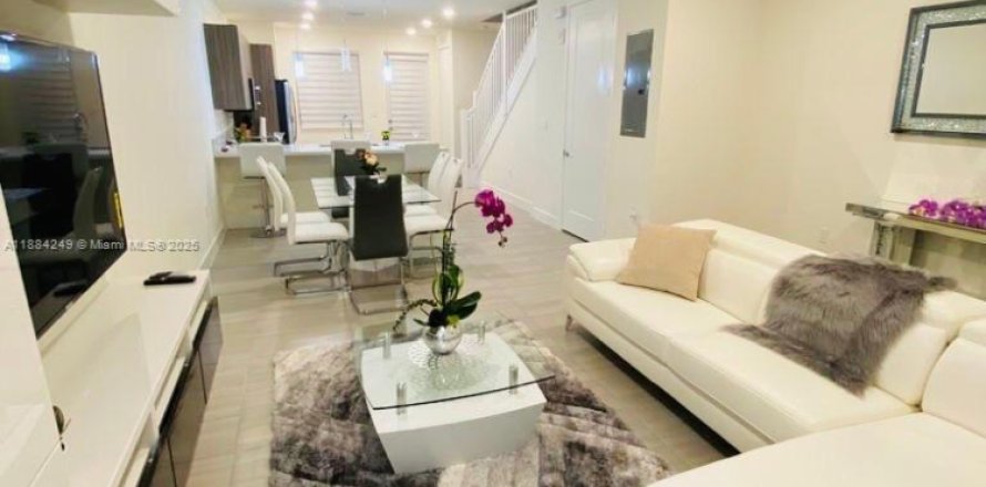 Condominio en Doral, Florida, 3 dormitorios  № 1930998