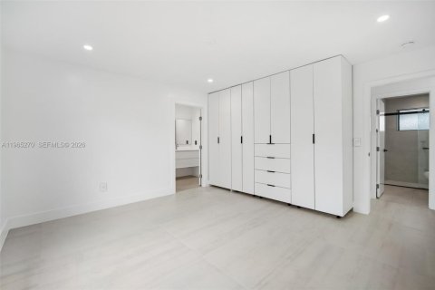 Adosado en alquiler en Miami, Florida, 3 dormitorios, 94.85 m2 № 2026924 - foto 11