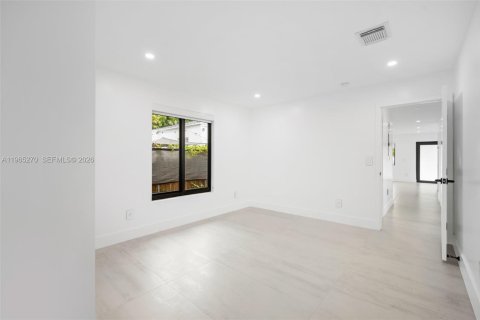 Adosado en alquiler en Miami, Florida, 3 dormitorios, 94.85 m2 № 2026924 - foto 7