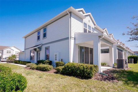 Touwnhouse à vendre à Orlando, Floride: 3 chambres, 166.11 m2 № 2416332 - photo 24