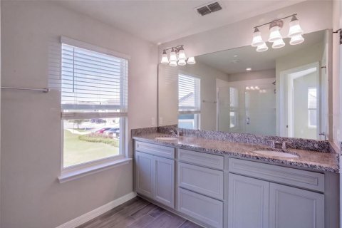 Touwnhouse à vendre à Orlando, Floride: 3 chambres, 166.11 m2 № 2416332 - photo 17