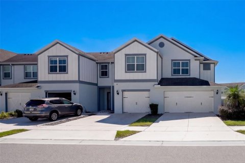 Touwnhouse à vendre à Orlando, Floride: 3 chambres, 166.11 m2 № 2416332 - photo 2