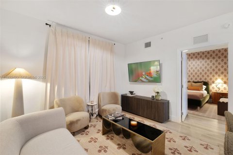 Снять в аренду квартиру в Майами, Флорида 2 спальни, 83.61м2, № 1991473 - фото 6