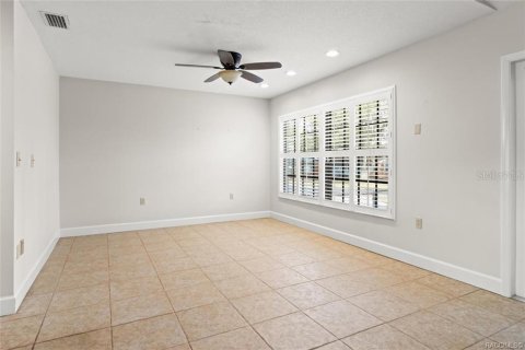 House in Inverness, Florida 2 bedrooms, 164.34 sq.m. № 2216764 - photo 23