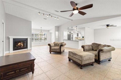 House in Inverness, Florida 2 bedrooms, 164.34 sq.m. № 2216764 - photo 14
