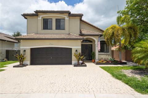 Casa en Homestead, Florida 4 dormitorios, 195.65 m2 № 2398138
