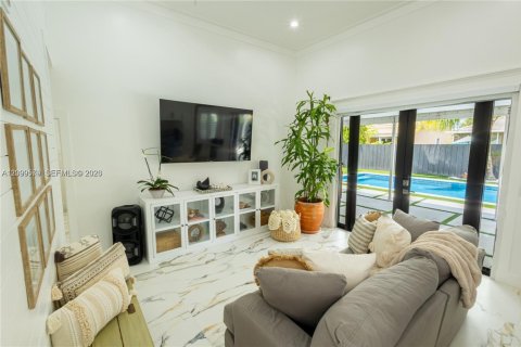 Casa en venta en Homestead, Florida, 4 dormitorios, 195.65 m2 № 2398138 - foto 15