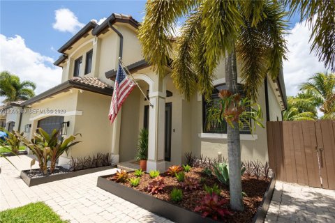 Casa en venta en Homestead, Florida, 4 dormitorios, 195.65 m2 № 2398138 - foto 4