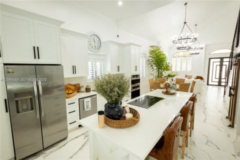 Casa en venta en Homestead, Florida, 4 dormitorios, 195.65 m2 № 2398138 - foto 8