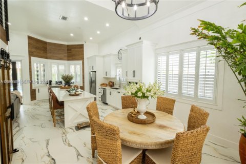 Casa en venta en Homestead, Florida, 4 dormitorios, 195.65 m2 № 2398138 - foto 10