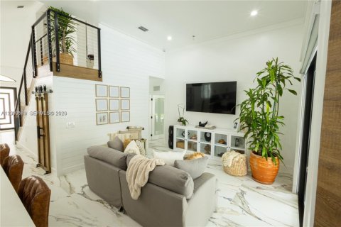 Casa en venta en Homestead, Florida, 4 dormitorios, 195.65 m2 № 2398138 - foto 12