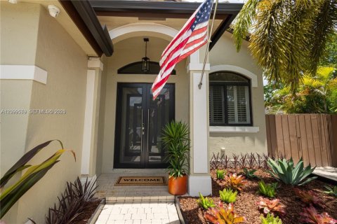 Casa en venta en Homestead, Florida, 4 dormitorios, 195.65 m2 № 2398138 - foto 3