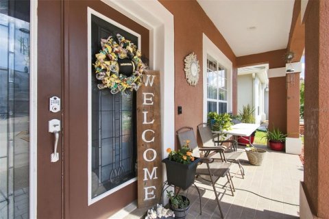 Villa ou maison à vendre à Land O' Lakes, Floride: 4 chambres, 235.88 m2 № 2313504 - photo 8