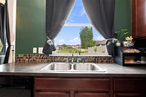 Villa ou maison à vendre à Land O' Lakes, Floride: 4 chambres, 235.88 m2 № 2313504 - photo 25
