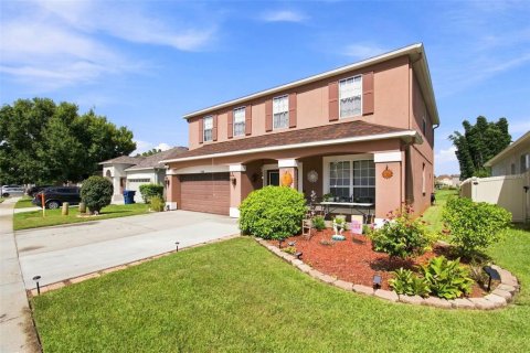 Villa ou maison à vendre à Land O' Lakes, Floride: 4 chambres, 235.88 m2 № 2313504 - photo 5