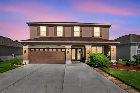 Villa ou maison à Land O' Lakes, Floride 4 chambres, 235.88 m2 № 2313504