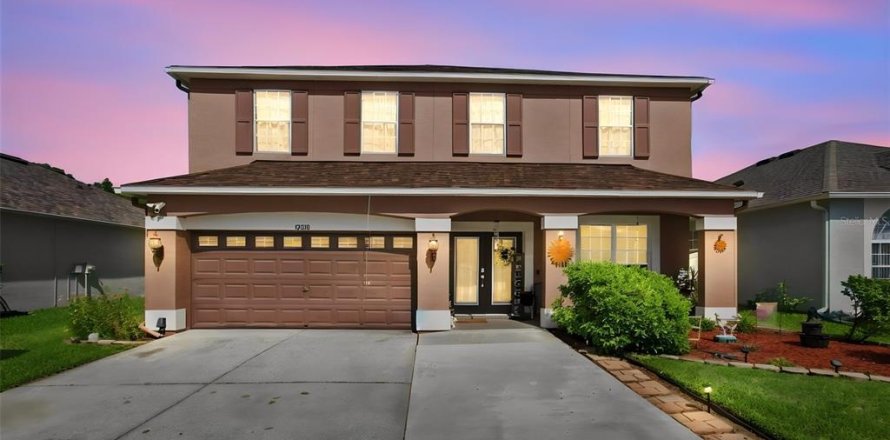 Villa ou maison à Land O' Lakes, Floride 4 chambres, 235.88 m2 № 2313504