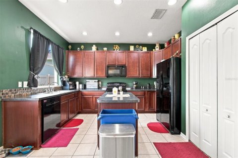 Villa ou maison à vendre à Land O' Lakes, Floride: 4 chambres, 235.88 m2 № 2313504 - photo 22