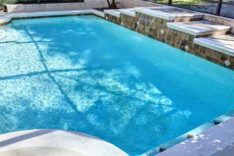 House in DeLand, Florida 4 bedrooms, 300.35 sq.m. № 1831977 - photo 6