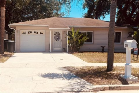 Villa ou maison à Dunedin, Floride 2 chambres, 72.46 m2 № 2148335
