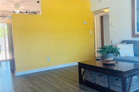 Villa ou maison à vendre à Dunedin, Floride: 2 chambres, 72.46 m2 № 2148335 - photo 3