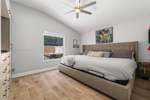 House in Pembroke Pines, Florida 3 bedrooms, 117.24 sq.m. № 1854843 - photo 14