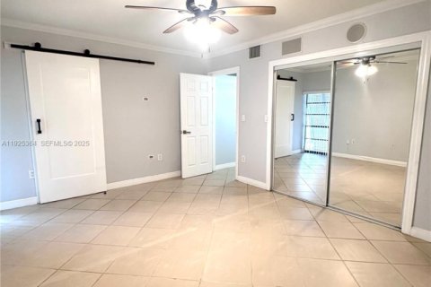 Купить таунхаус в Майами-Лейкс, Флорида 2 спальни, 118.45м2, № 1984123 - фото 13