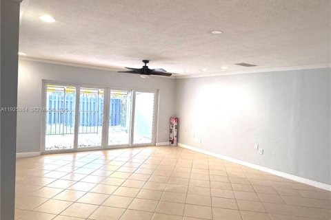 Купить таунхаус в Майами-Лейкс, Флорида 2 спальни, 118.45м2, № 1984123 - фото 6