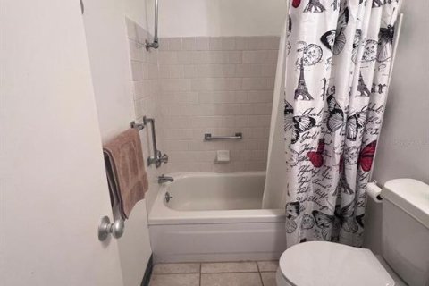House in Lake Wales, Florida 1 bedroom, 60.2 sq.m. № 1769256 - photo 11