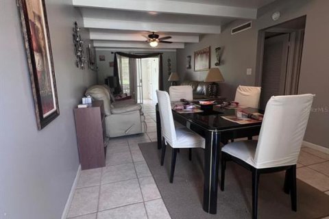 House in Lake Wales, Florida 1 bedroom, 60.2 sq.m. № 1769256 - photo 12